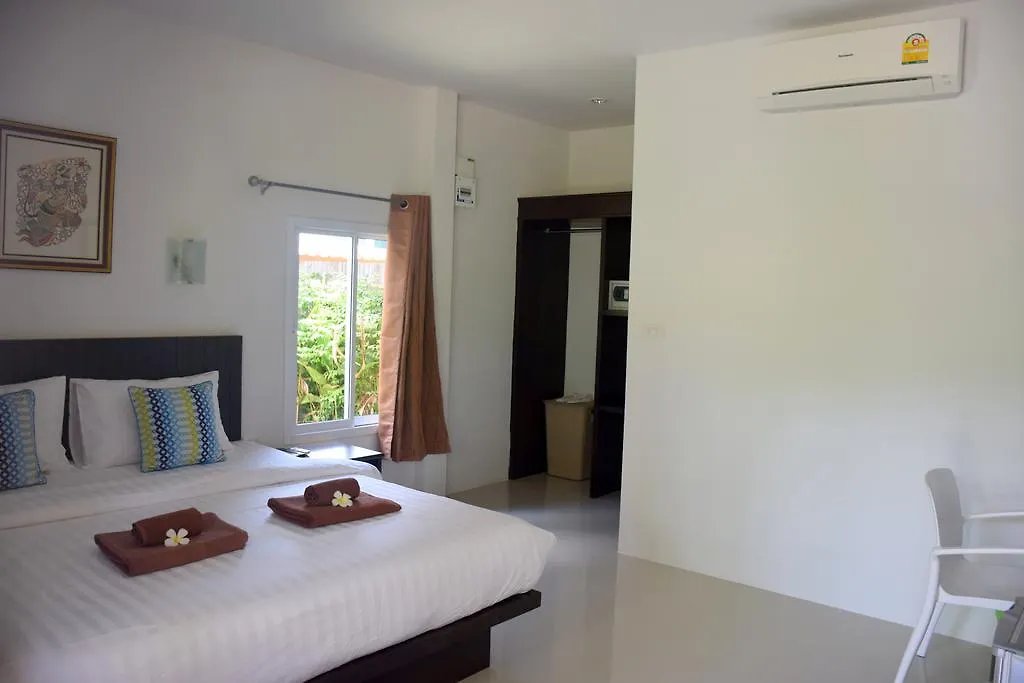Ko Lanta バーン ロンハッドホステル